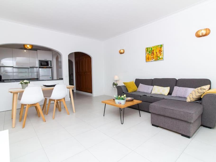 - Pool And Sea View & Center Apartamento Albufeira